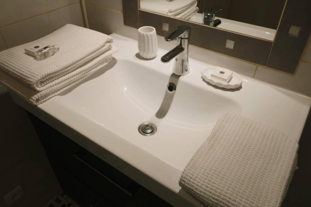 Spacieux Studio, Hotel Particulier En Hypercentre Τουρ Εξωτερικό φωτογραφία